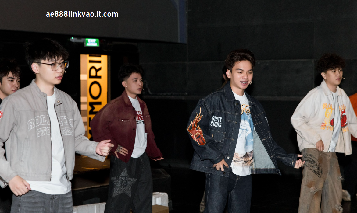 khong khi tong duyet